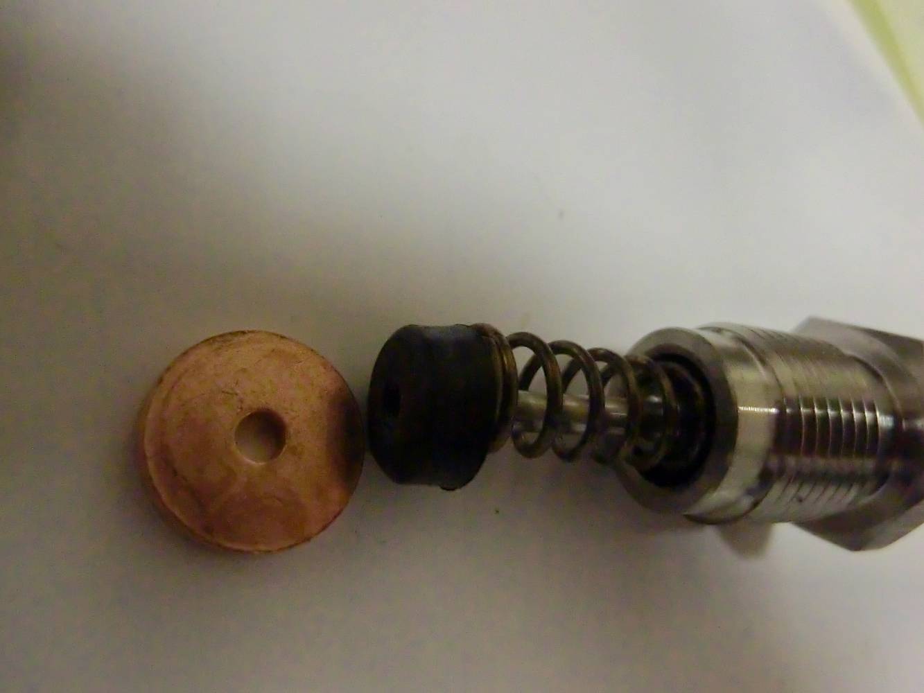 Запчасть: Толькатель шара нагнетательного клапана в сборе для окрасочного аппарата AS-3100 MAX