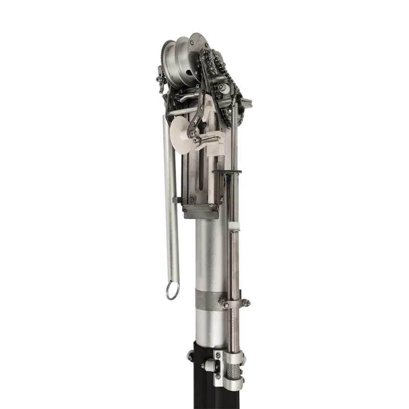 Для нанесения шпатлёвки на ленту и крепления её на стыки и углы